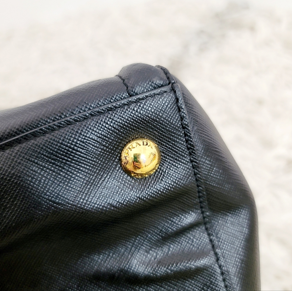 Prada Galleria medium saffiano leather bag - Picture 11 of 15